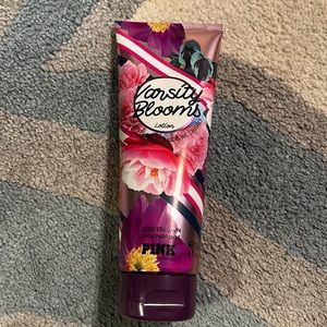 Victoria Secret Varsity Bloom Lotion